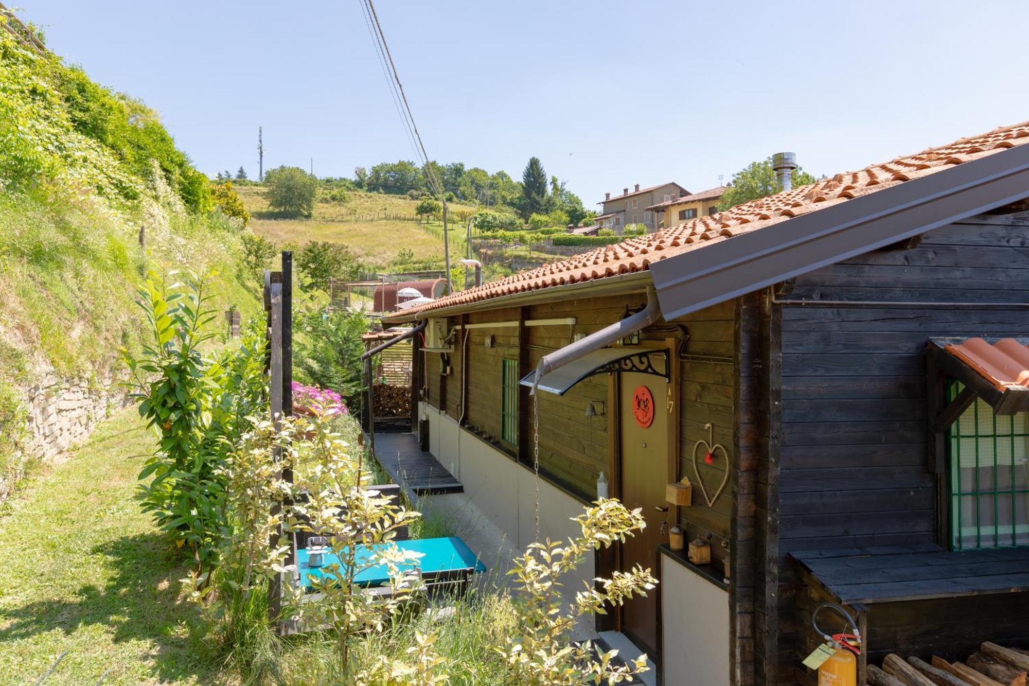La Tana Dello Scoiattolo - Adults Only Bed & Breakfast Murazzano  Bagian luar foto