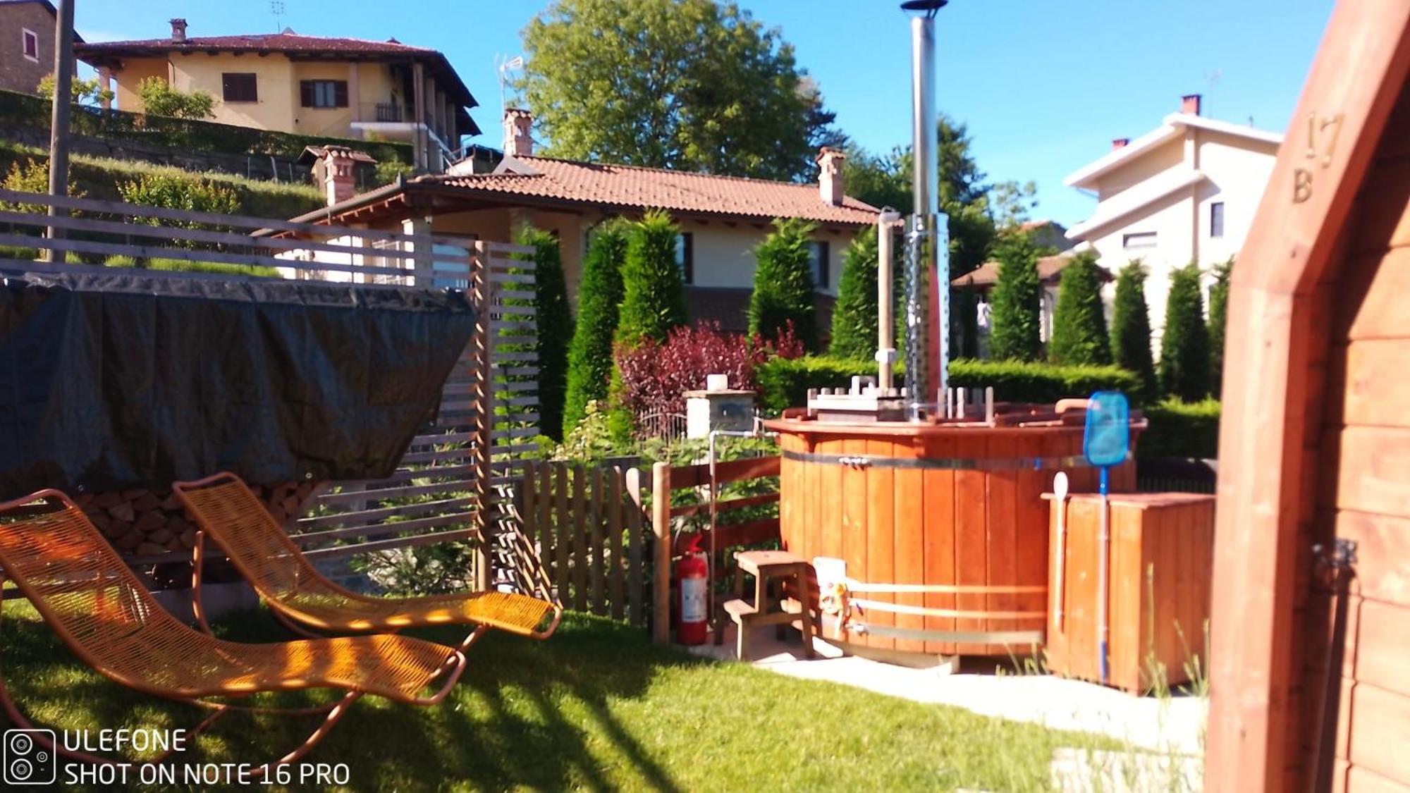 La Tana Dello Scoiattolo - Adults Only Bed & Breakfast Murazzano  Bagian luar foto