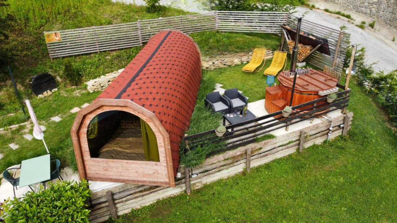 La Tana Dello Scoiattolo - Adults Only Bed & Breakfast Murazzano  Bagian luar foto