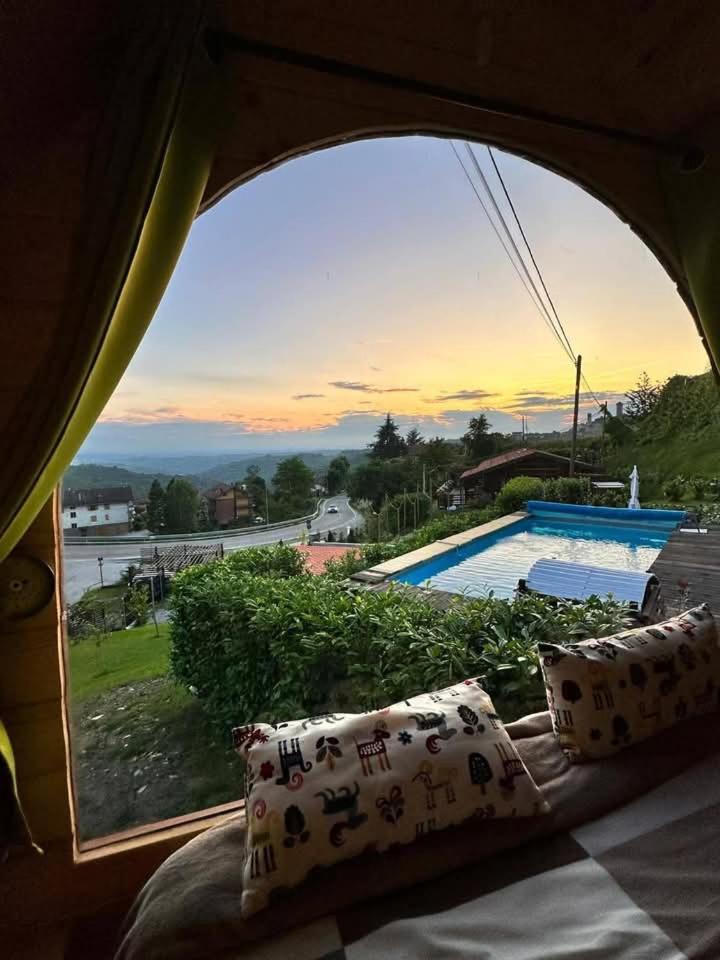La Tana Dello Scoiattolo - Adults Only Bed & Breakfast Murazzano  Bagian luar foto