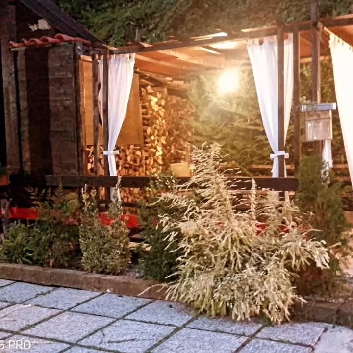 La Tana Dello Scoiattolo - Adults Only Bed & Breakfast Murazzano  Bagian luar foto